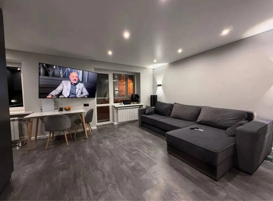 Продажа 1-комнатной квартиры 30 м², Казакова ул.