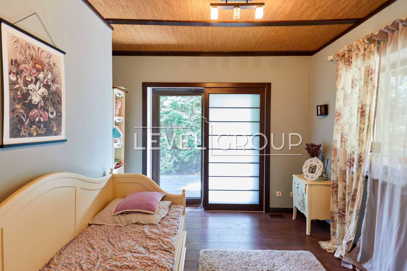 Продажа дома 274 м², Снайпера ул.