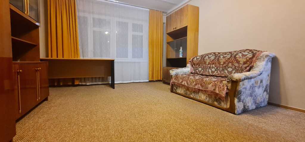 Продаж 1-кімнатної квартири 39.5 м², Русанівська наб., 18