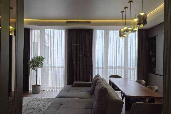 Продаж 3-кімнатної квартири 144 м², Правди просп., 49