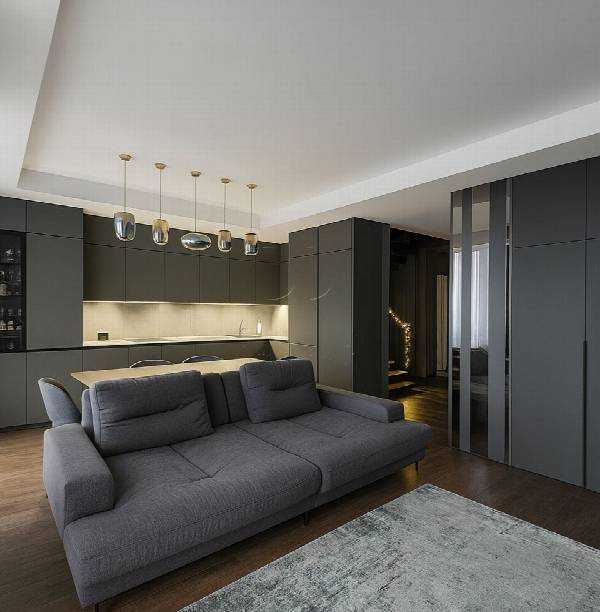 Продаж 3-кімнатної квартири 144 м², Правди просп., 49