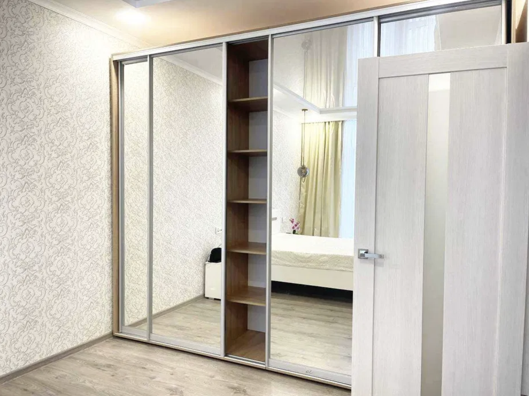 Продажа 3-комнатной квартиры 82 м², Поля ул.