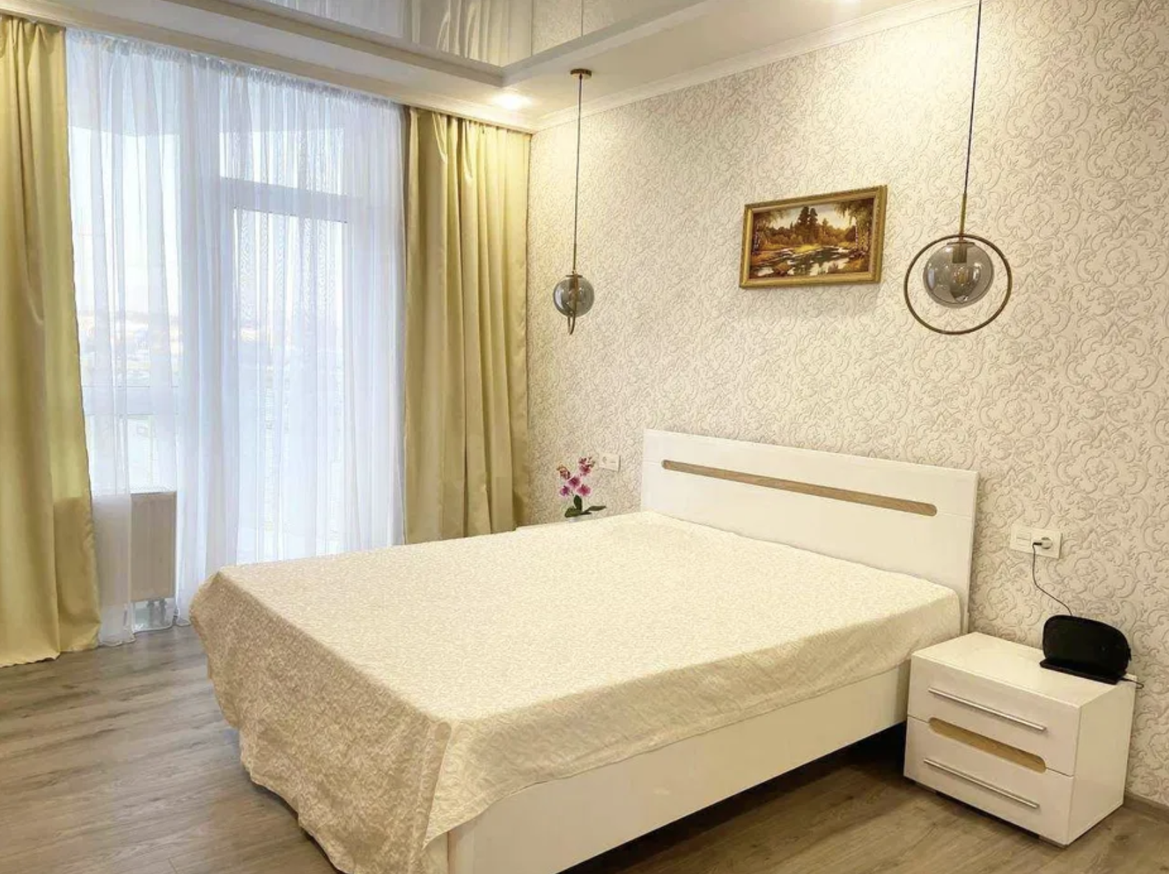 Продажа 3-комнатной квартиры 82 м², Поля ул.