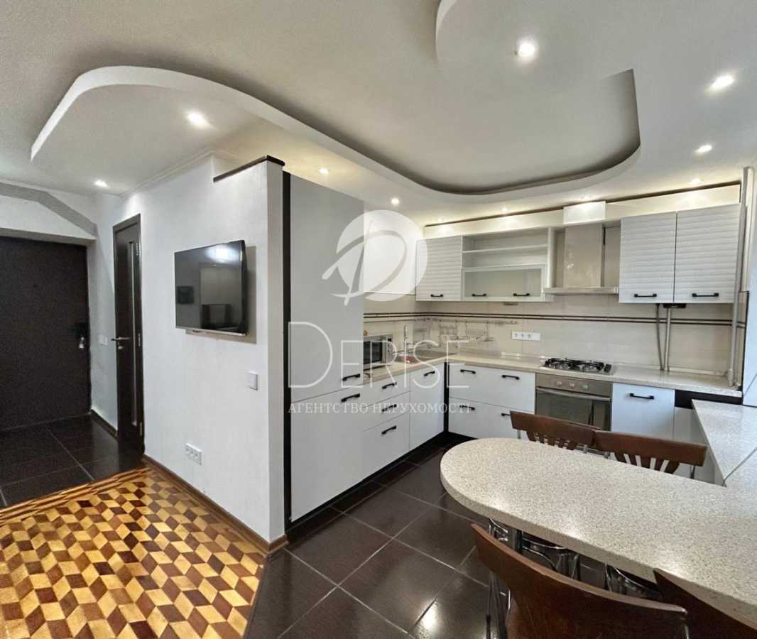 Продажа 1-комнатной квартиры 41 м², Предславинская ул., 51
