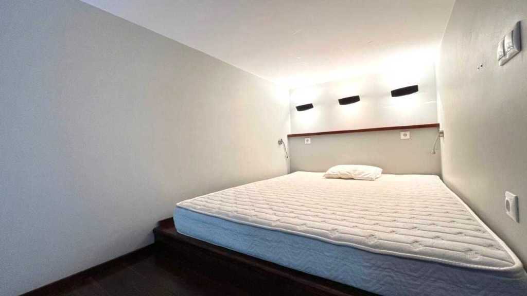 Продаж 1-кімнатної квартири 54 м², Стрілецька вул., 7/6