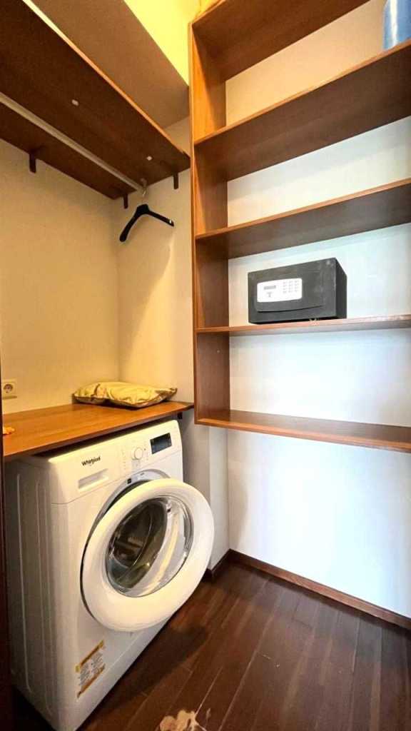 Продаж 1-кімнатної квартири 54 м², Стрілецька вул., 7/6