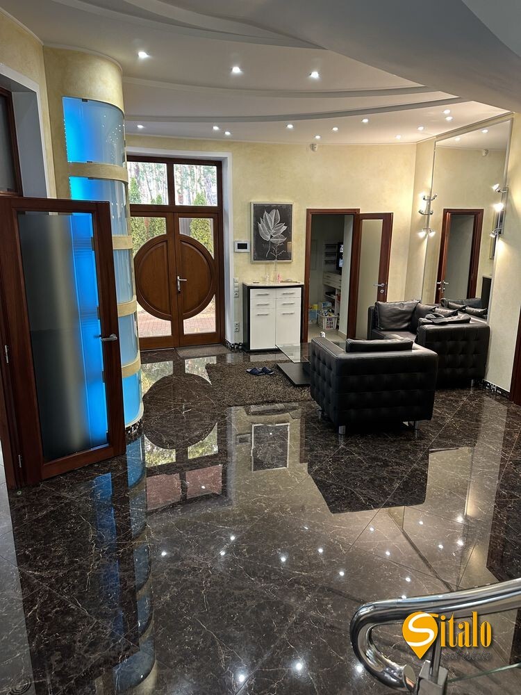 Аренда дома 560 м²