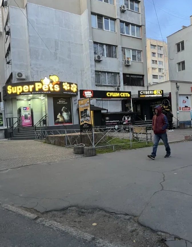 Аренда другого торгового помещения 95 м², Академика Филатова ул.