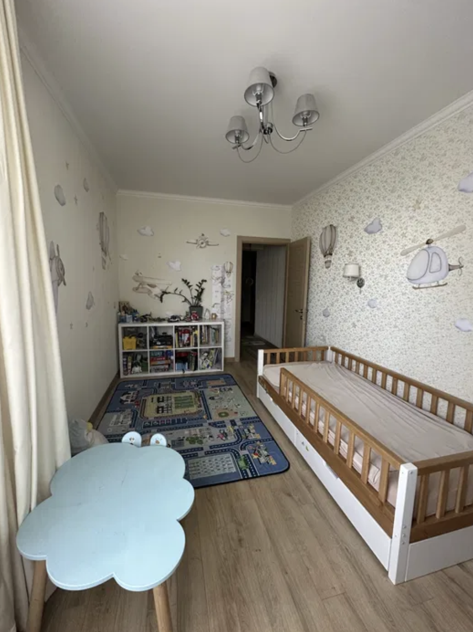 Продажа 2-комнатной квартиры 75000 м²