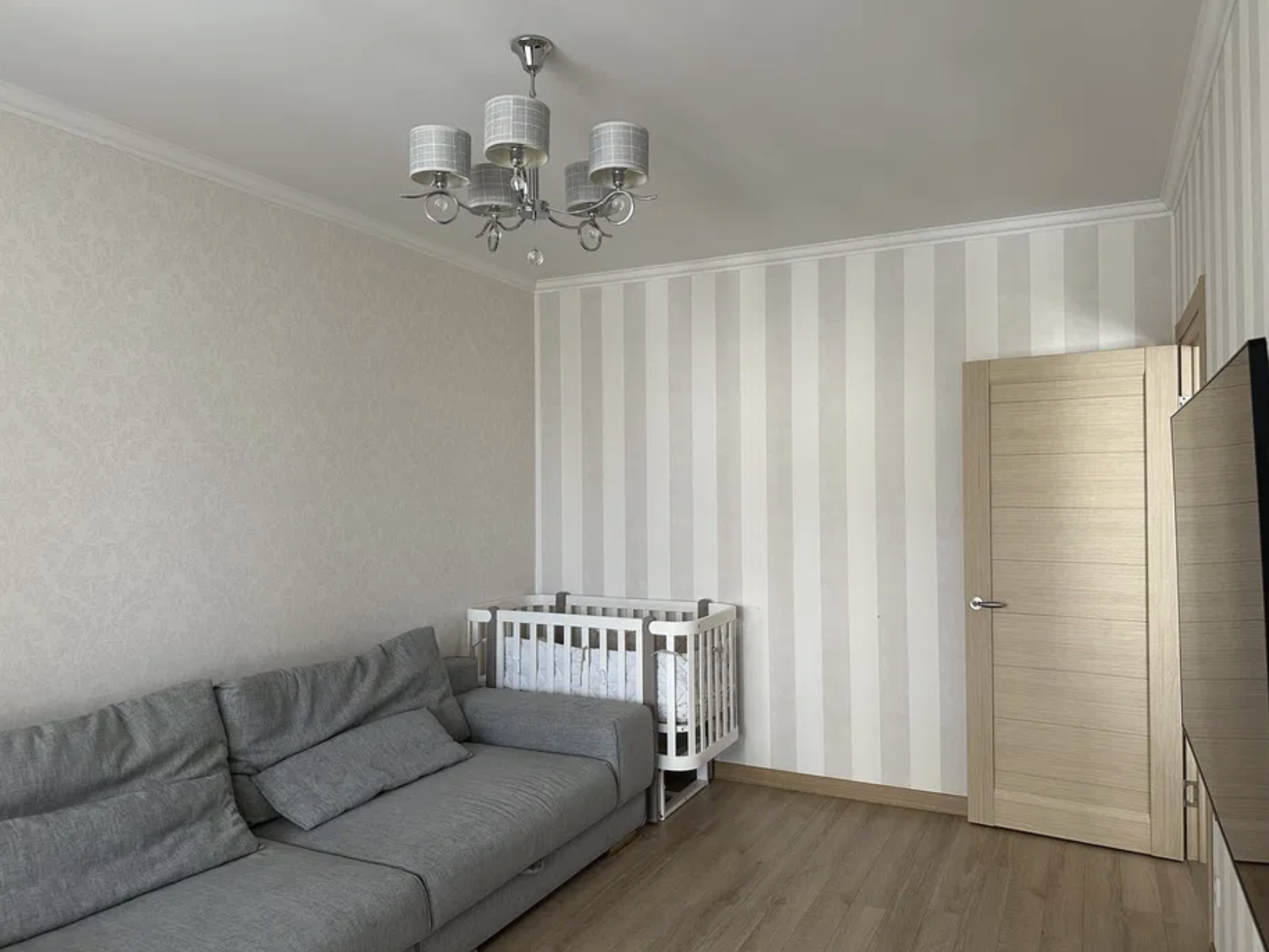 Продажа 2-комнатной квартиры 75000 м²