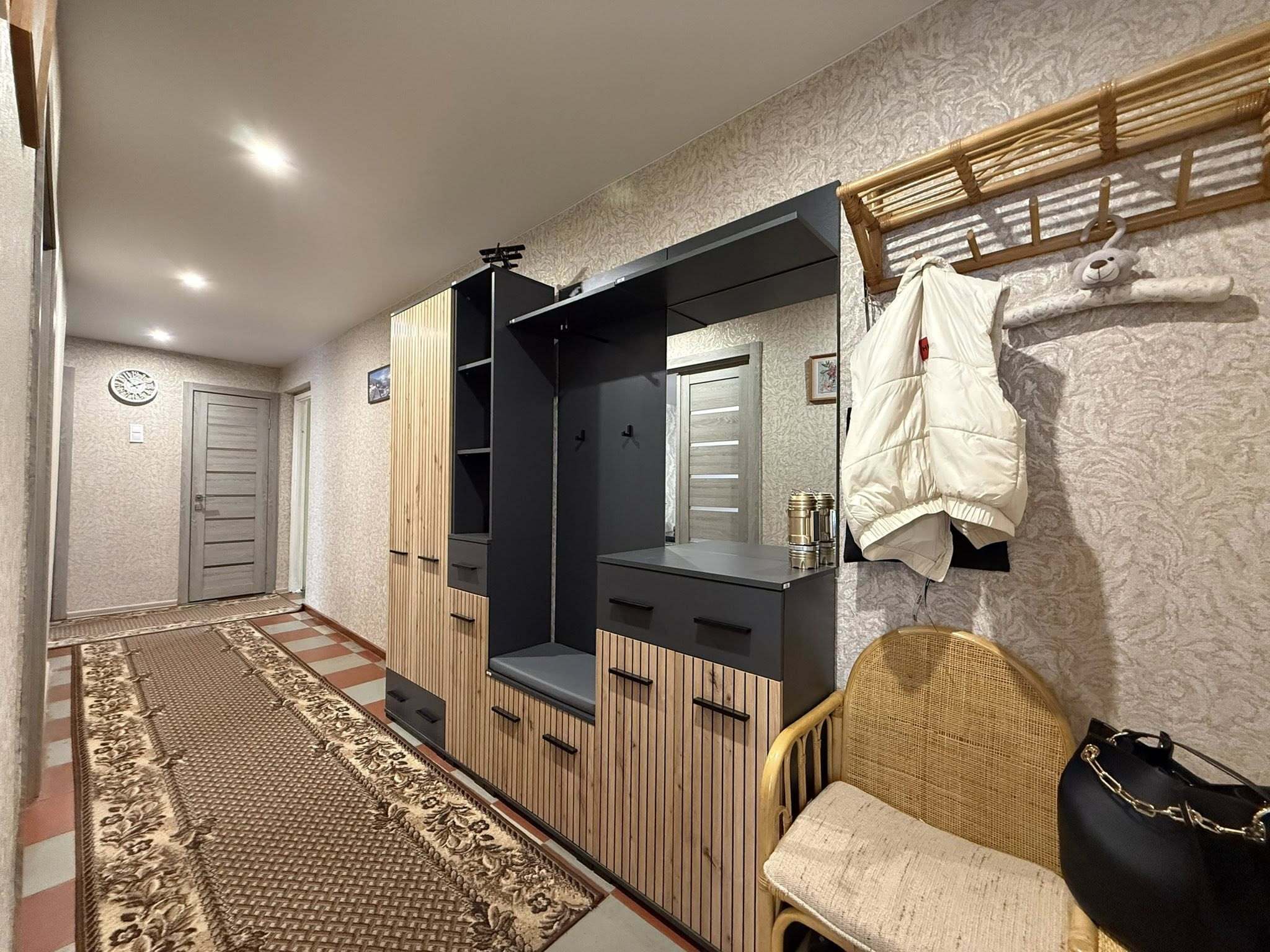 Аренда 3-комнатной квартиры 70 м², Гладкова ул., 43