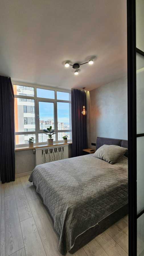 Продажа 1-комнатной квартиры 45 м², Николая Гулака ул., 4