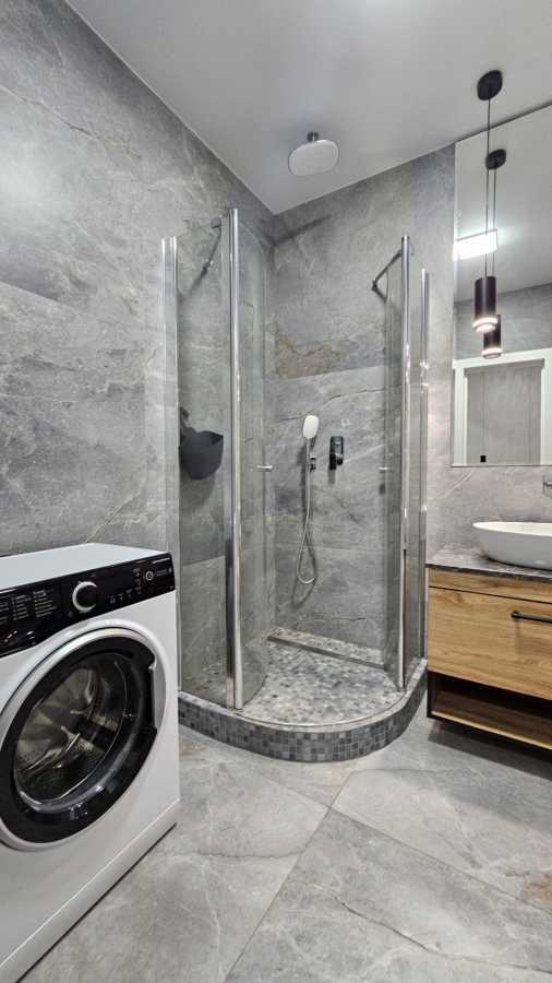 Продажа 1-комнатной квартиры 45 м², Николая Гулака ул., 4