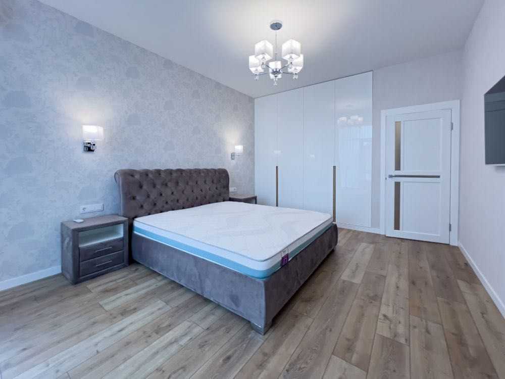 Оренда 1-кімнатної квартири 56.3 м², Саперне Поле вул., 5А