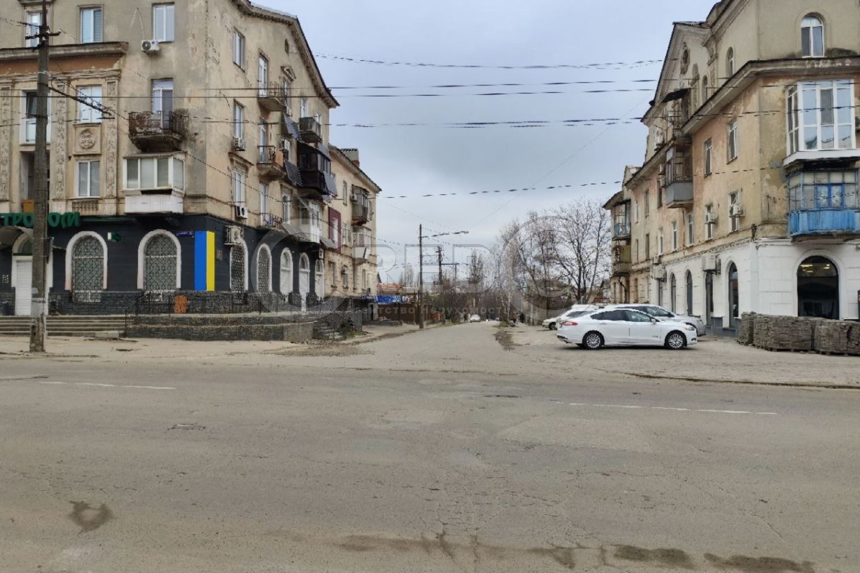 Продаж комерції 44.8 м², Зінчевського Миколи вул.