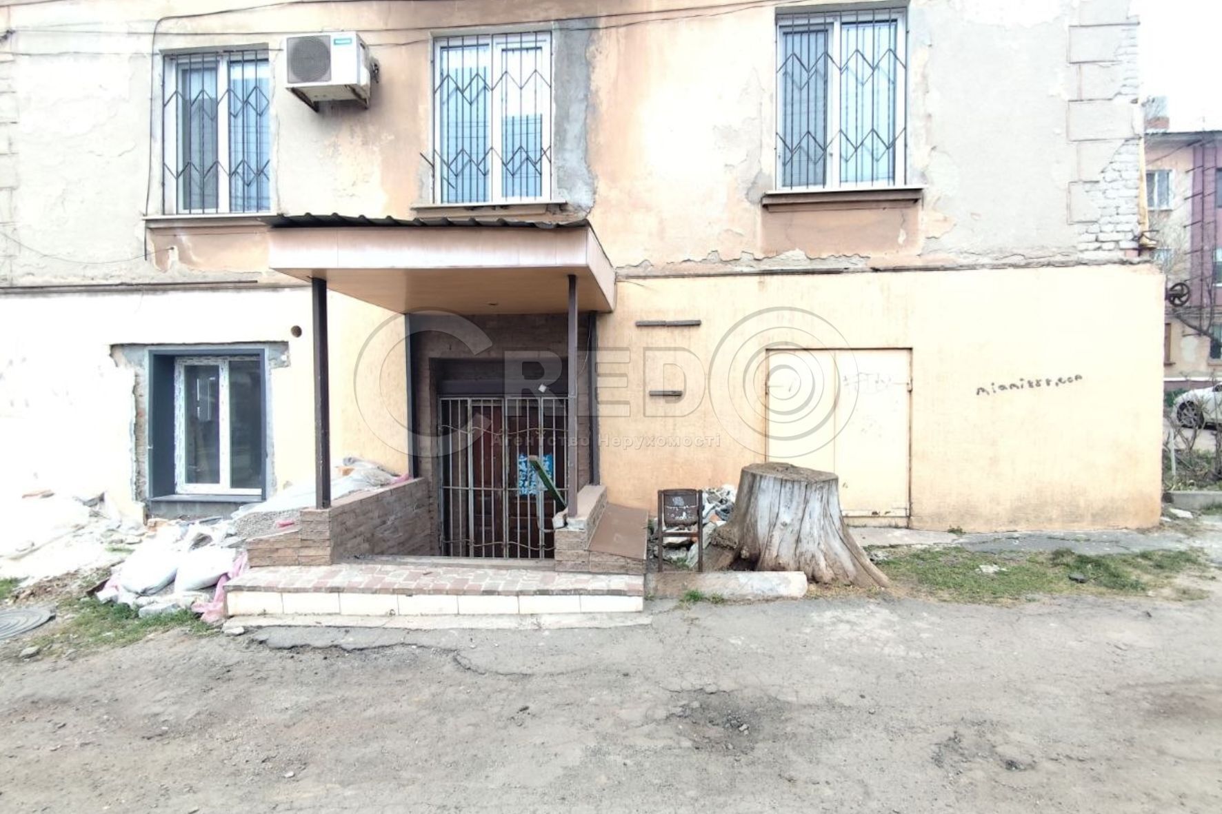 Продаж комерції 44.8 м², Зінчевського Миколи вул.