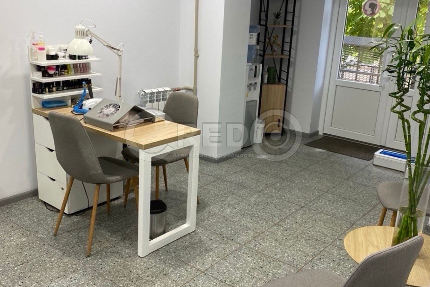 Продажа торгового помещения 47.2 м², Генерала Кузнецова ул.