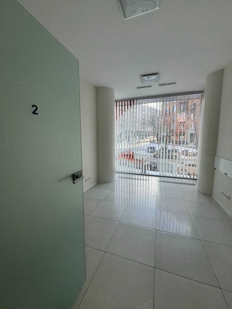 Аренда магазина 232.3 м², Кловский спуск, 12А