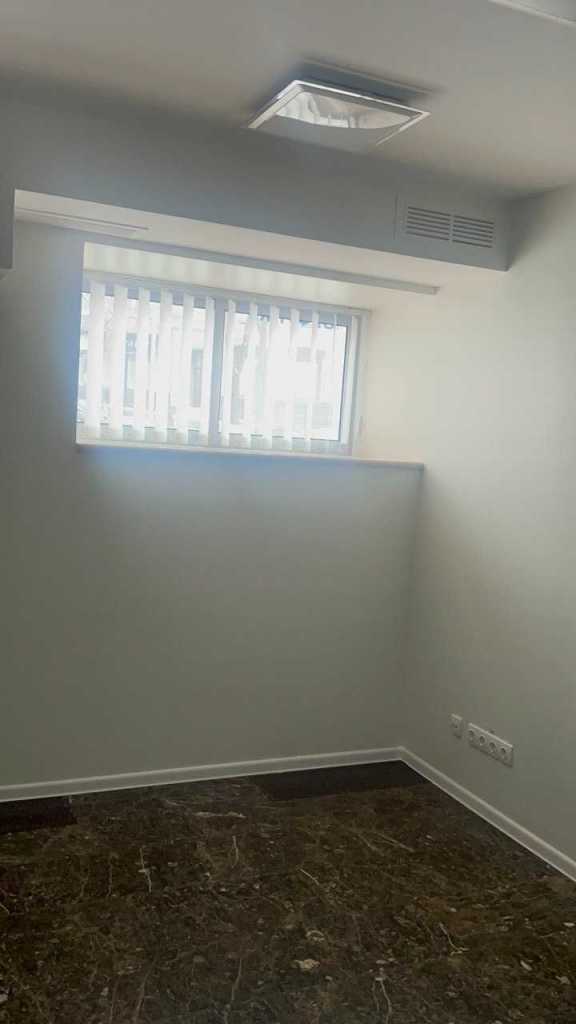 Аренда магазина 232.3 м², Кловский спуск, 12А