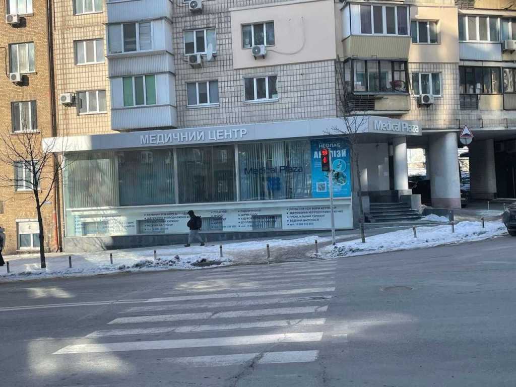 Аренда магазина 232.3 м², Кловский спуск, 12А