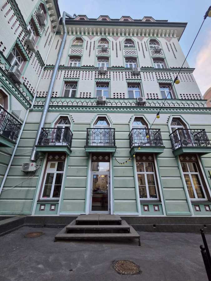 Оренда офісу 78.5 м², Кожем'яцька вул., 10а