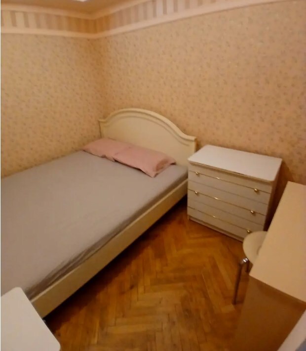 Продажа 2-комнатной квартиры 43 м², Голосеевский просп., 82