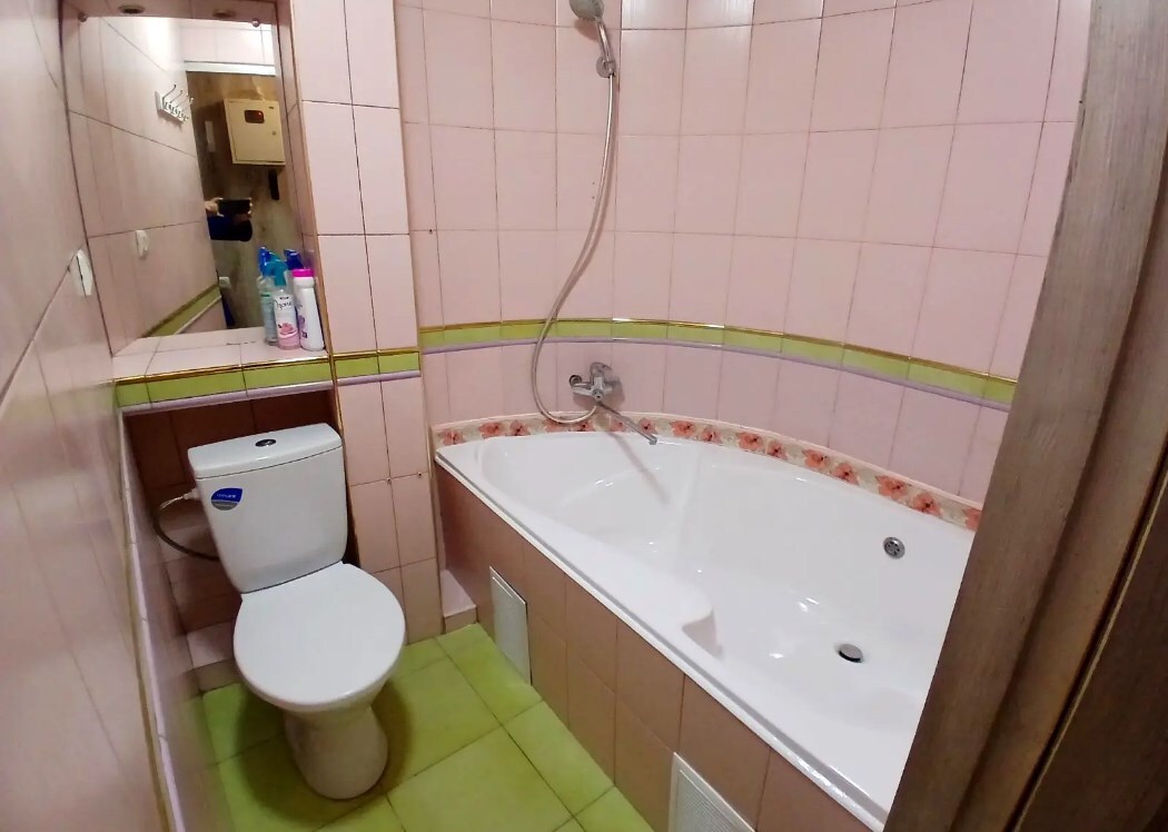 Продажа 2-комнатной квартиры 43 м², Голосеевский просп., 82