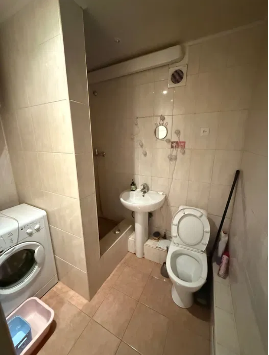 Продаж 2-кімнатної квартири 48 м², Слави бул., 58