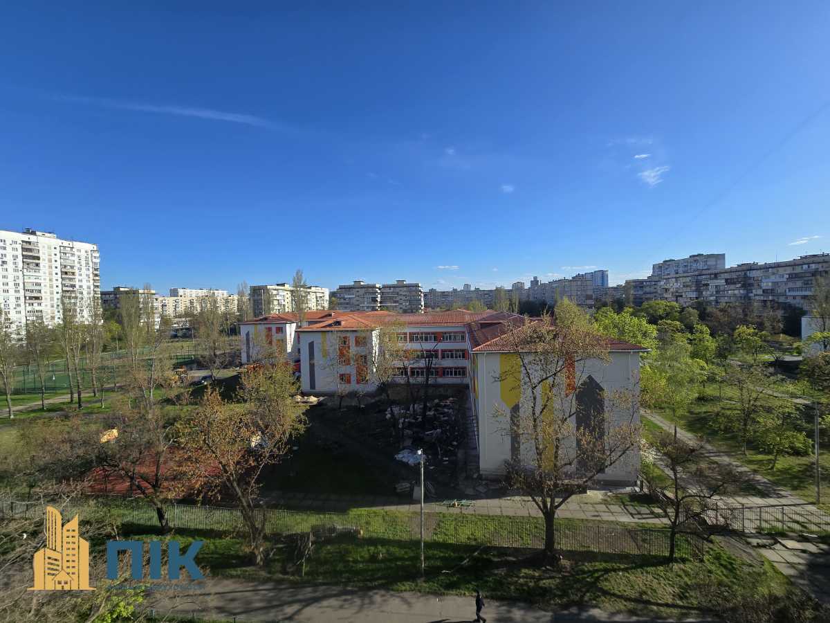 Продаж 2-кімнатної квартири 46 м², Оболонський просп., 16Е