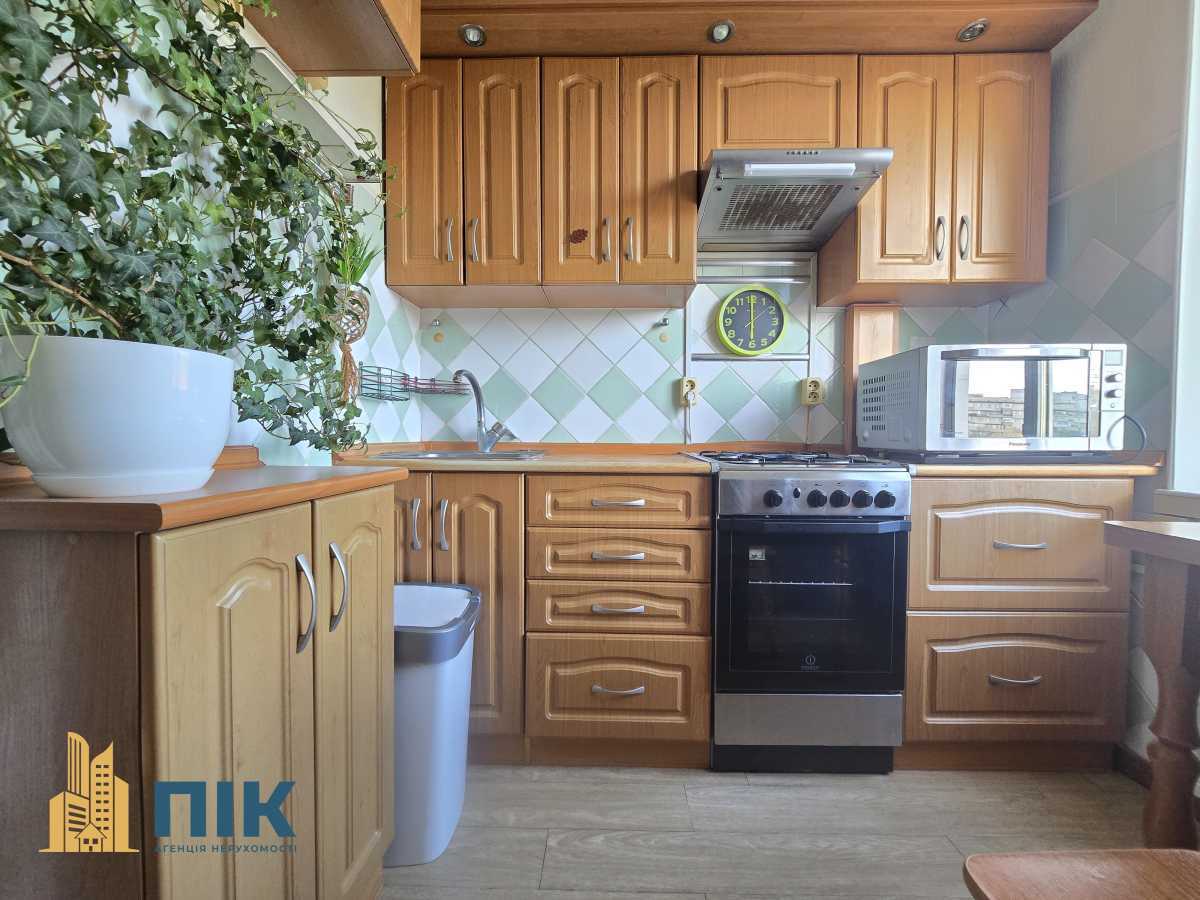 Продаж 2-кімнатної квартири 46 м², Оболонський просп., 16Е