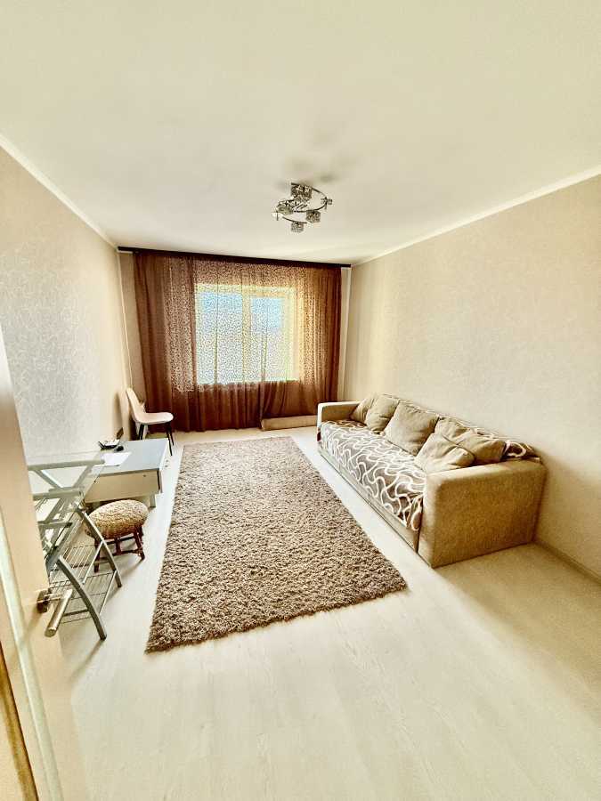 Продаж 1-кімнатної квартири 42.6 м², Олевська вул., 7