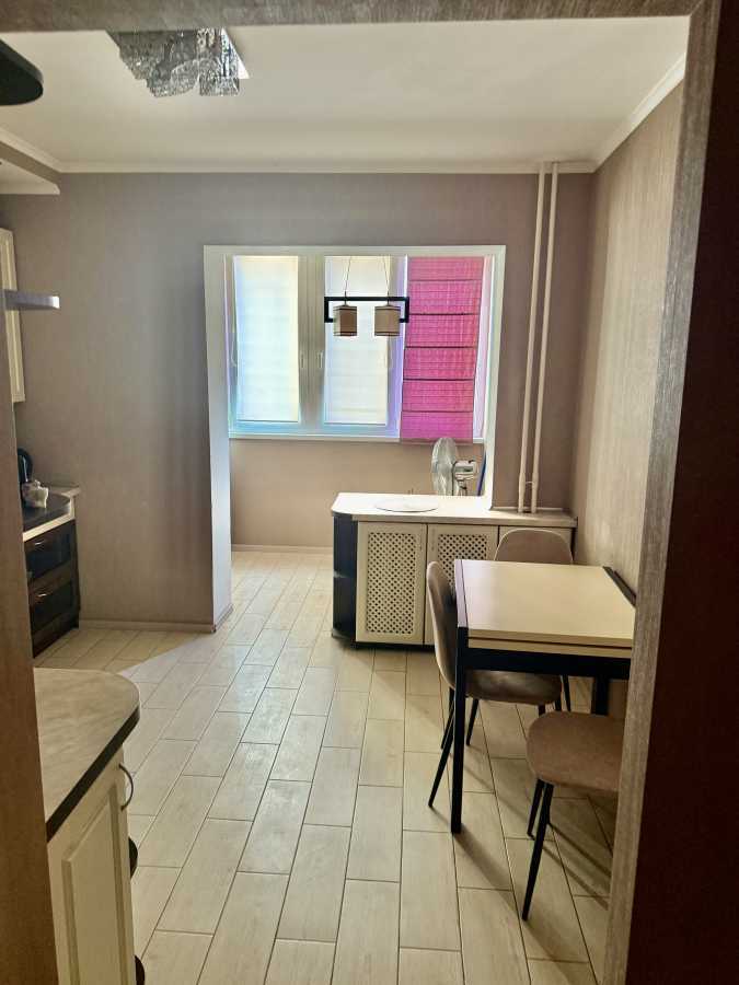 Продаж 1-кімнатної квартири 42.6 м², Олевська вул., 7