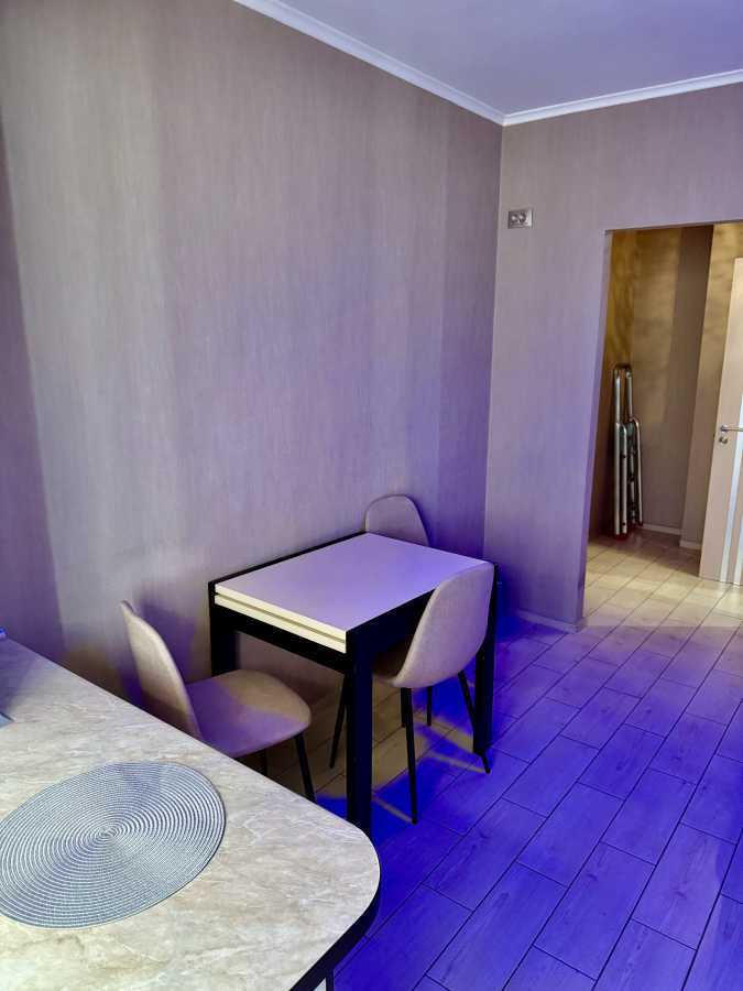 Продаж 1-кімнатної квартири 42.6 м², Олевська вул., 7