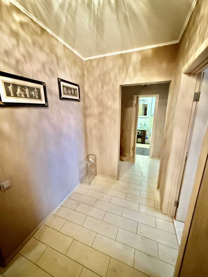 Продаж 1-кімнатної квартири 42.6 м², Олевська вул., 7