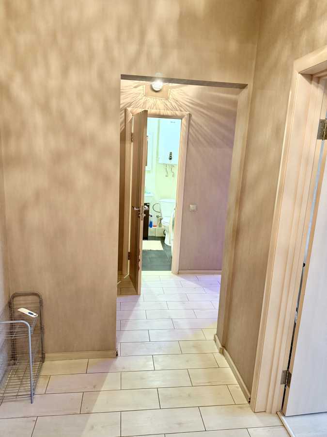 Продаж 1-кімнатної квартири 42.6 м², Олевська вул., 7