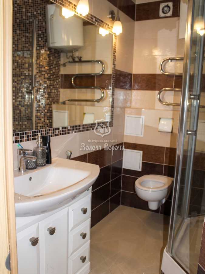 Продаж 2-кімнатної квартири 92 м², Вишгородська вул., 45Б/4