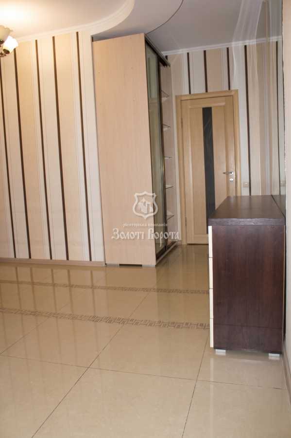 Продаж 2-кімнатної квартири 92 м², Вишгородська вул., 45Б/4