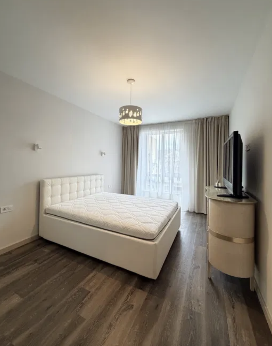 Продажа 1-комнатной квартиры 49 м², Набережная Победы ул.