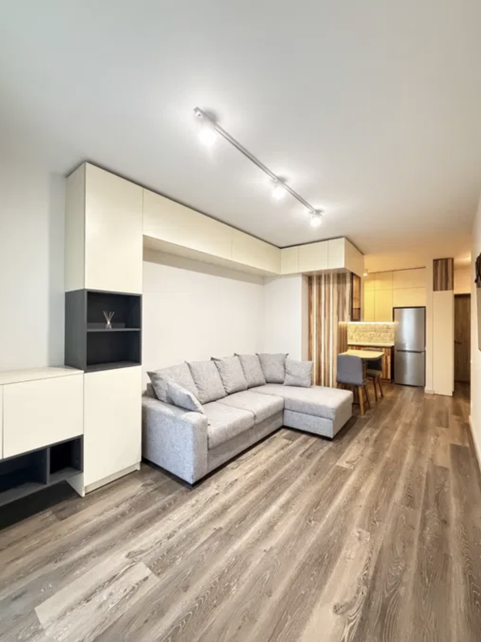 Продажа 1-комнатной квартиры 49 м², Набережная Победы ул.