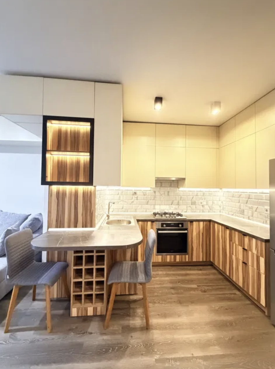 Продажа 1-комнатной квартиры 49 м², Набережная Победы ул.