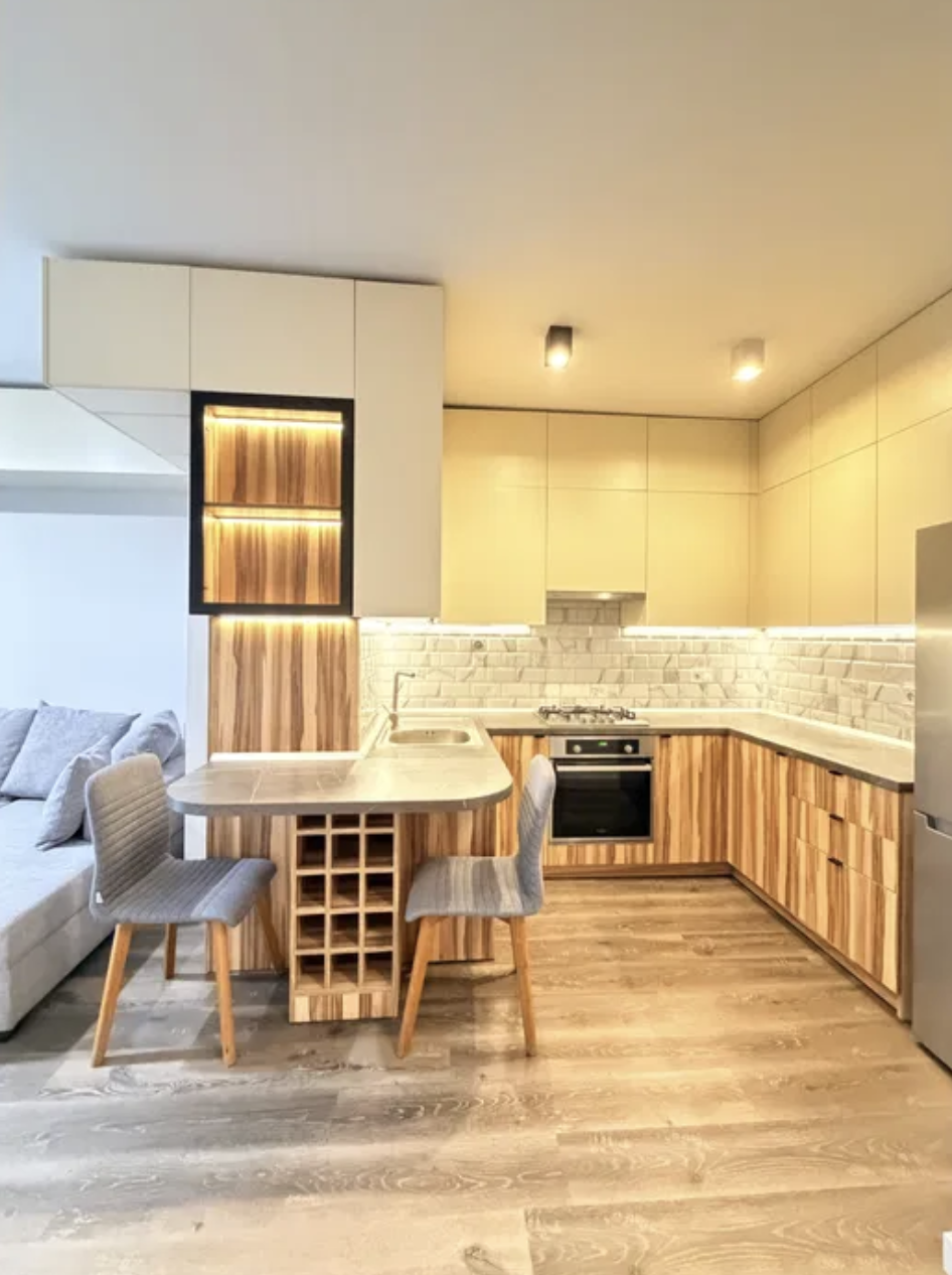 Продажа 1-комнатной квартиры 49 м², Набережная Победы ул.