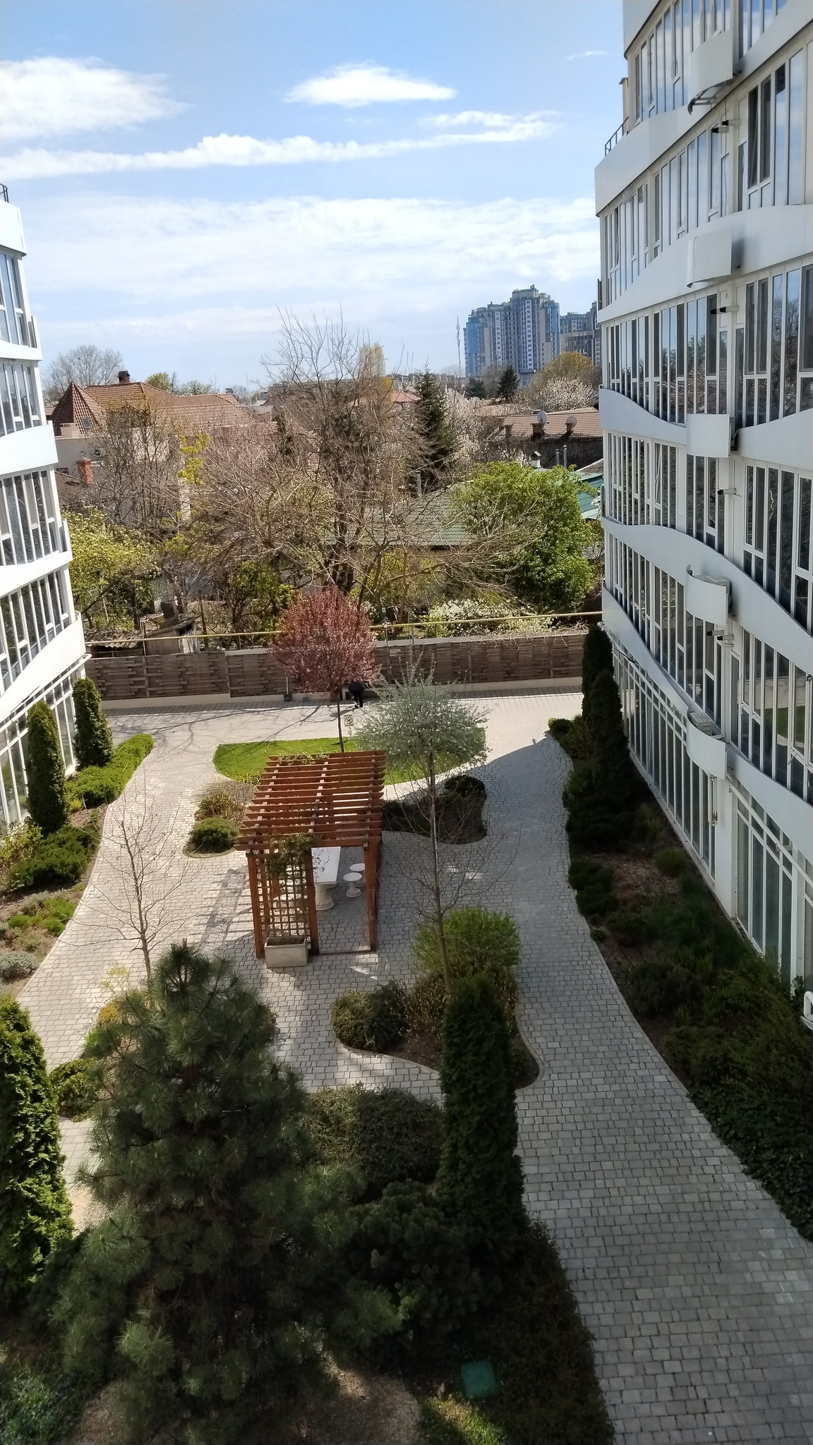 Продажа 1-комнатной квартиры 40 м², Львовская ул., 15