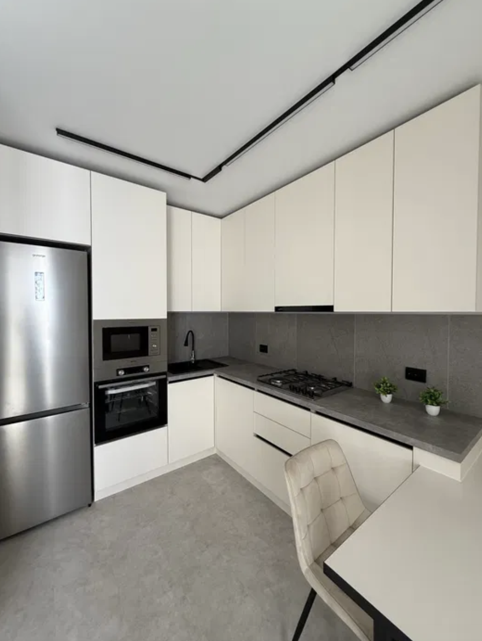 Продаж 2-кімнатної квартири 48 м², Гагаріна просп.