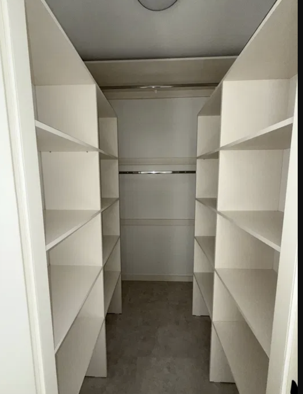 Продаж 2-кімнатної квартири 48 м², Гагаріна просп.