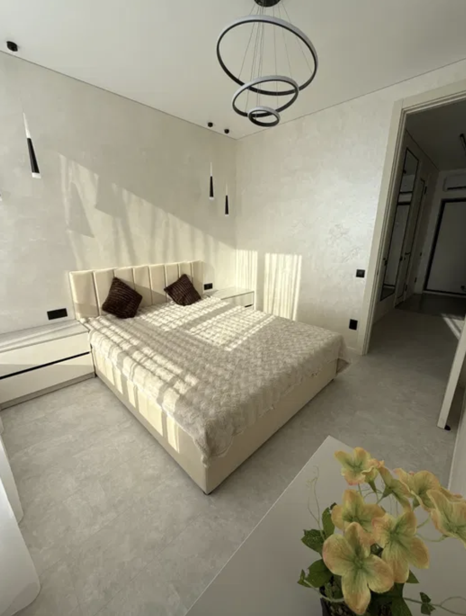 Продаж 2-кімнатної квартири 48 м², Гагаріна просп.