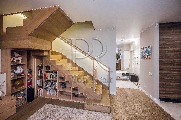 Продажа 3-комнатной квартиры 115 м², Яблоневая ул., 15