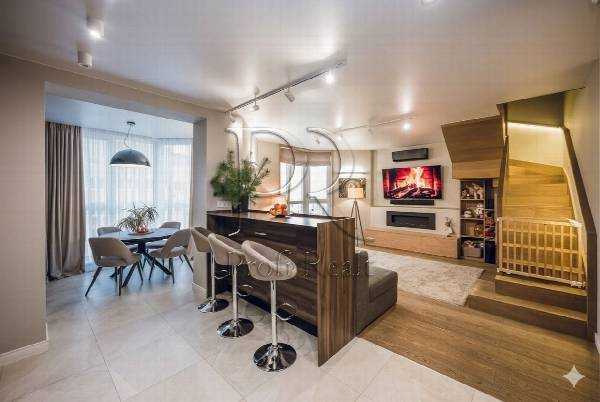 Продажа 3-комнатной квартиры 115 м², Яблоневая ул., 15