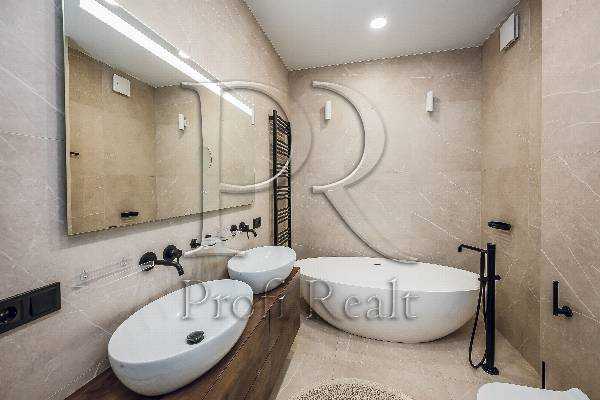 Продажа 3-комнатной квартиры 115 м², Яблоневая ул., 15