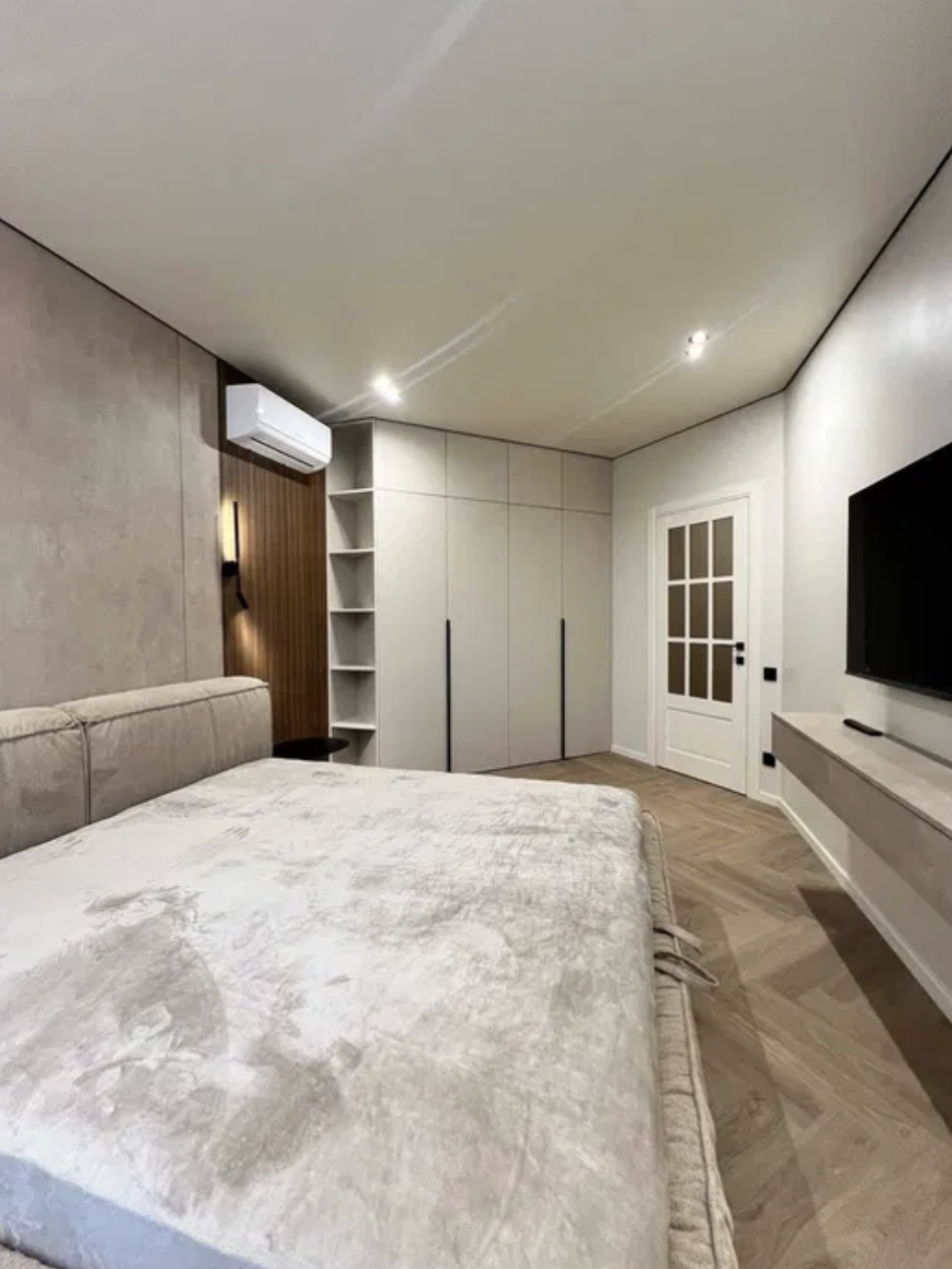 Продажа 2-комнатной квартиры 67 м²