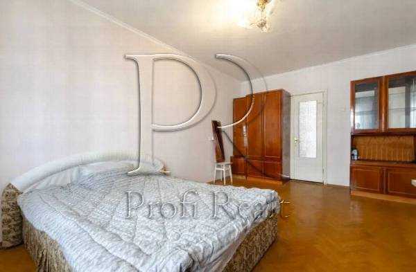 Продаж 4-кімнатної квартири 89 м², Михайла Гришка вул., 8А